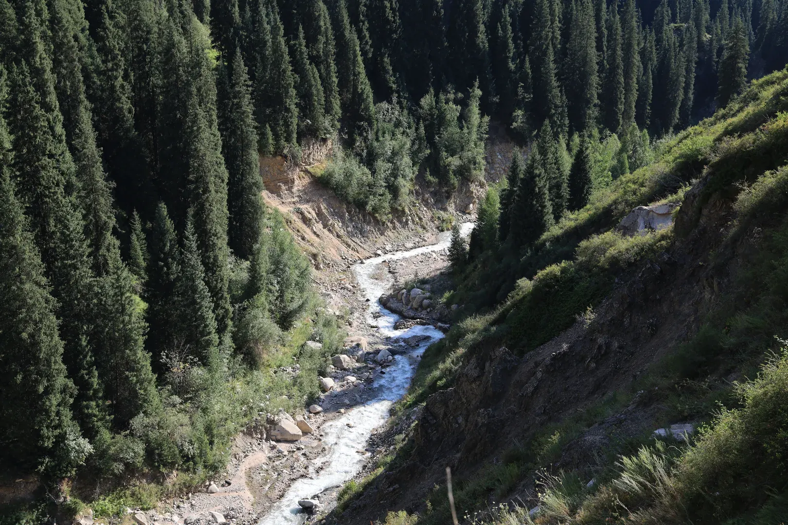 Another view of the Kumbel river. You can see how quickly it descends, showing epochs of erosion at work.
